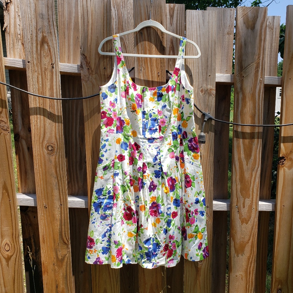 Floral A-Line Dress with Pockets! Size 16